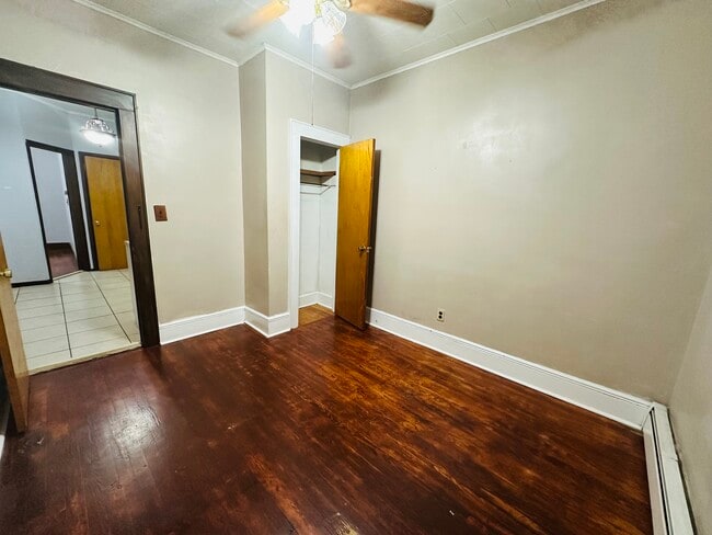 Building Photo - 127 Knapp Ave
