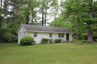 Building Photo - 3533 Larkspur Terrace