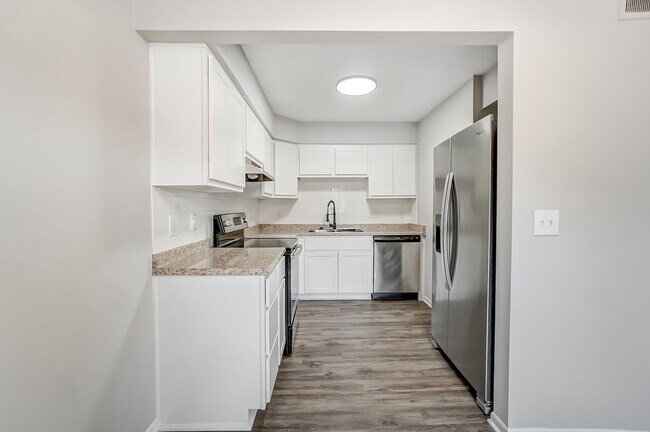Foto del edificio - Northcrest Garden Apartments