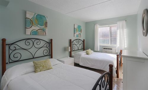 Foto del edificio - 113 E 120th St