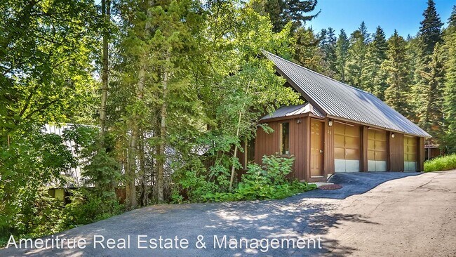 Building Photo - 4 br, 3 bath House - 35 Saint Moritz Terrace