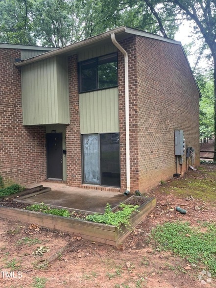 Building Photo - 1223 Teakwood Pl