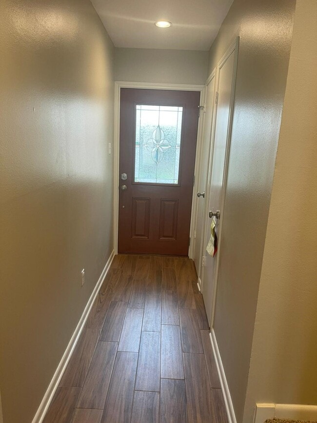 Foto del edificio - 5803 Doliver Dr