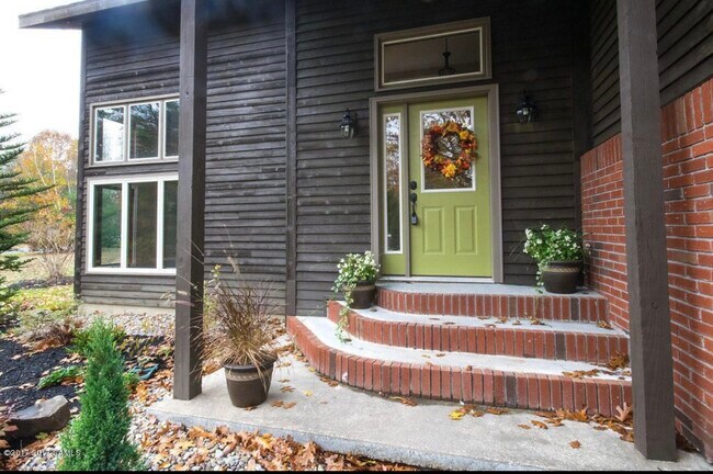 Foto del edificio - 7 Christie Ln