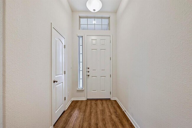 Building Photo - 2344 Broken Wagon Dr