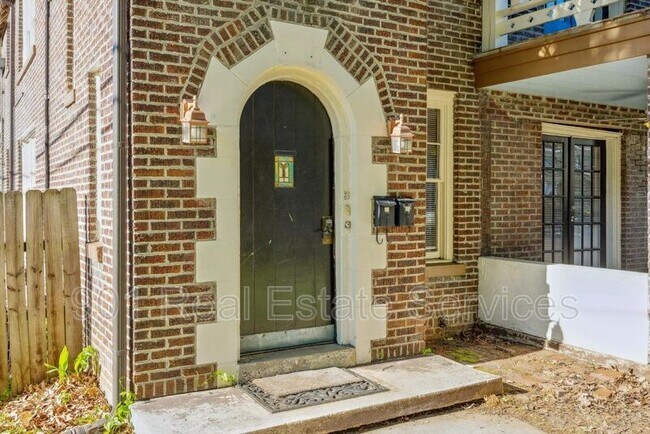 Foto del edificio - 1337 Harbert Ave