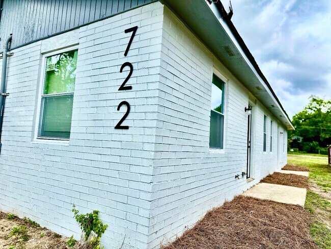 Foto del edificio - 722 Key St