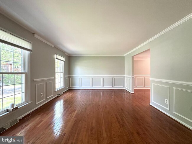 Building Photo - 9805 Binyon Ct