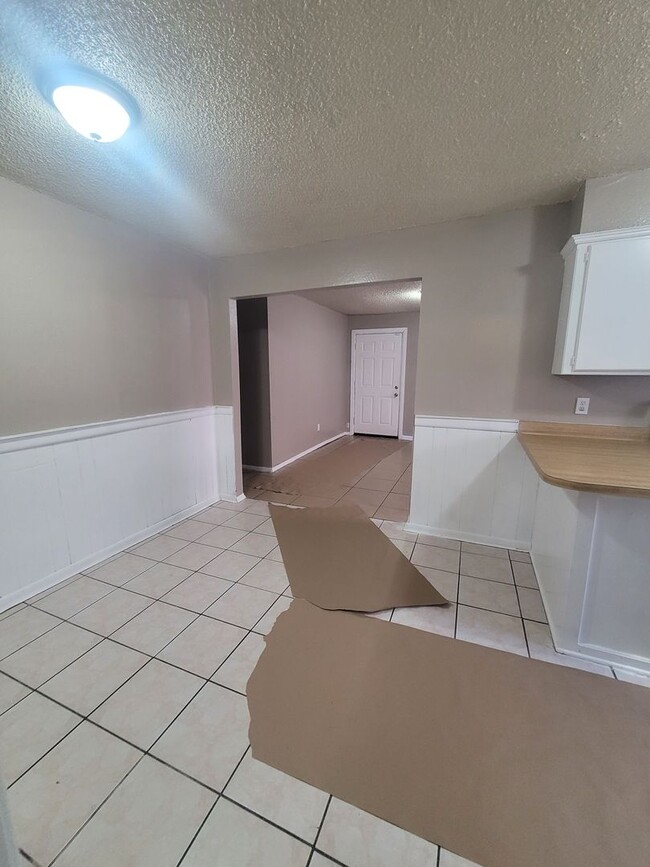 Foto del edificio - 4 Bedroom Rent to Own Home Available!