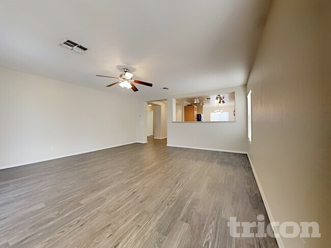 Foto del edificio - 11634 W Vogel Ave