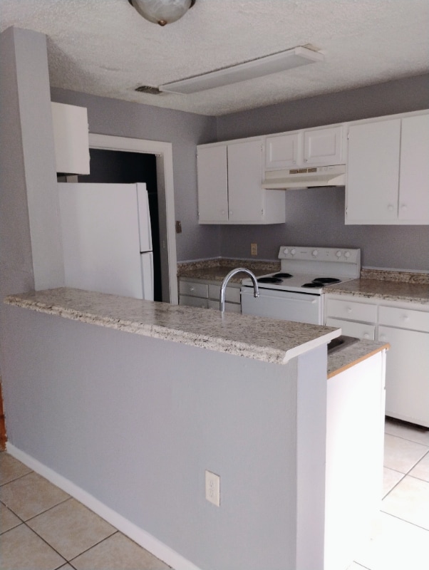 Foto del edificio - 1652 Cedar Lake Dr