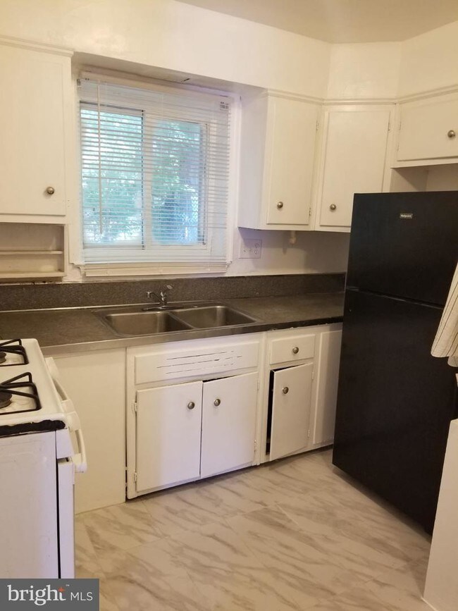 Foto del edificio - 8212 Houston Ct
