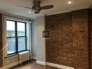 Building Photo - Mott Street