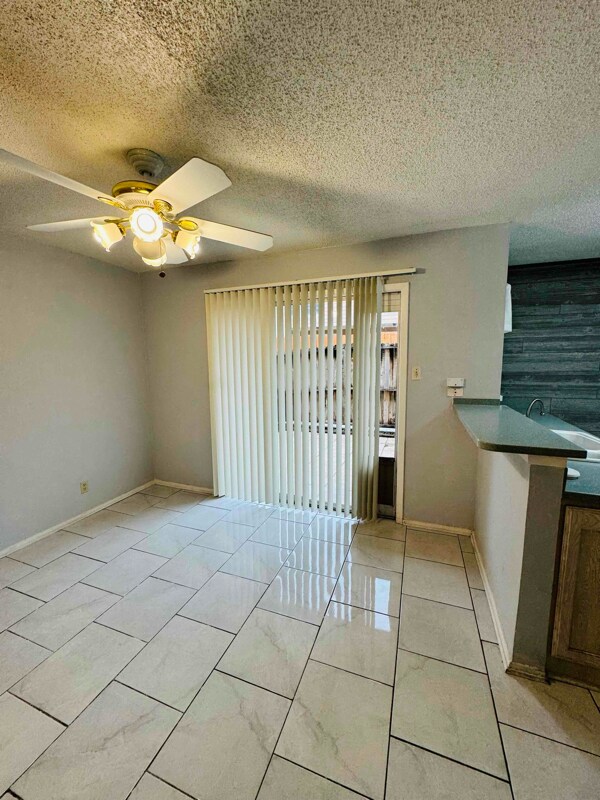 7322 Oak Manor Dr, San Antonio, TX 78229 Townhome Rentals in San Antonio TX