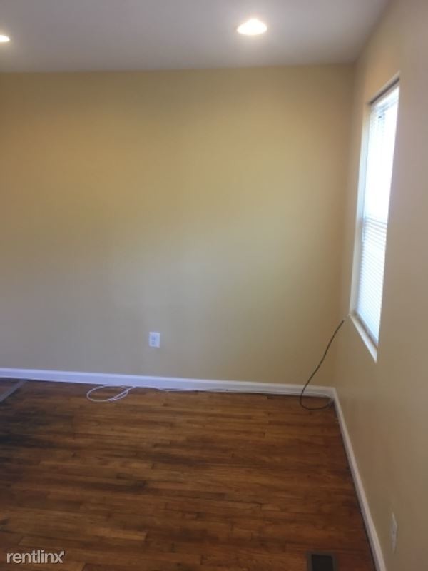 Building Photo - 900 Ellicott Dr