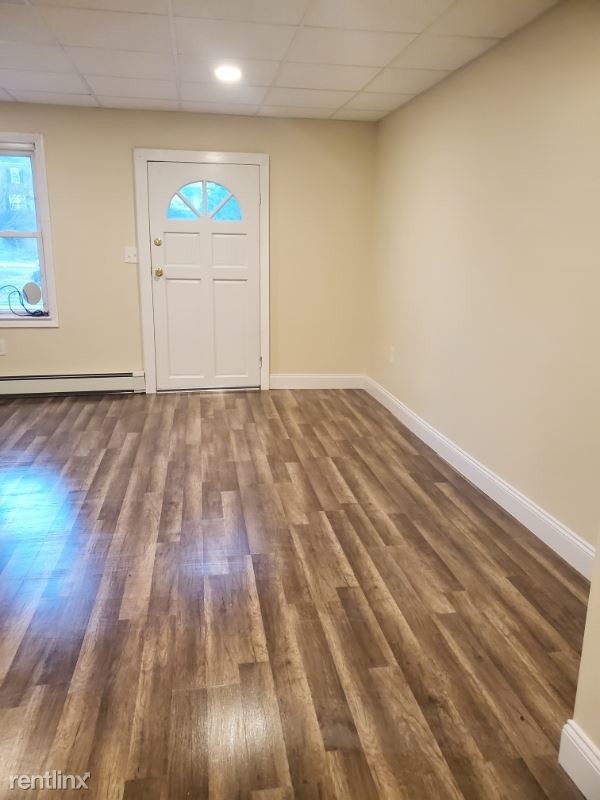 Building Photo - 2 br, 1 bath House - 45 Water St