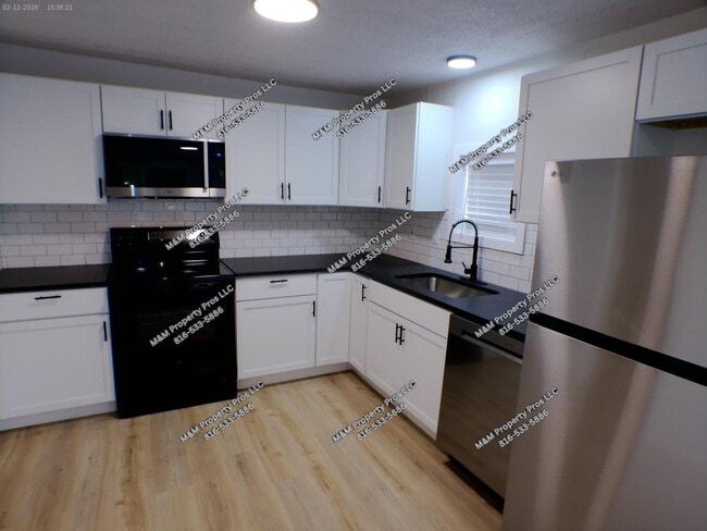 Foto del edificio - 8208 W 81st St