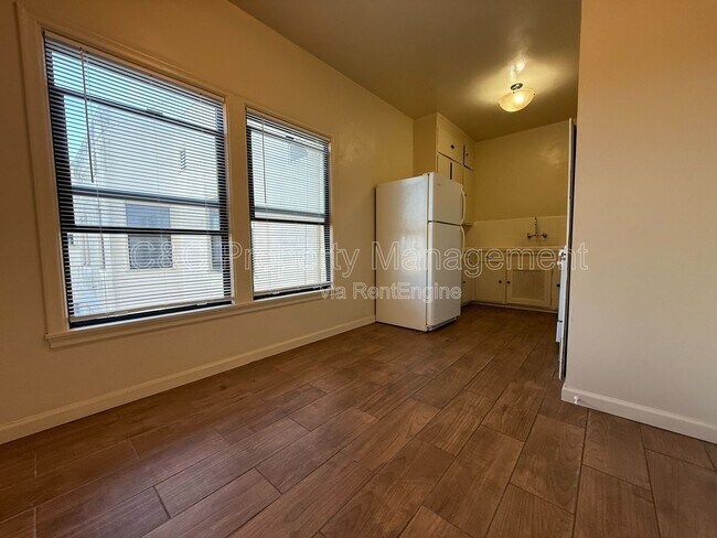 Foto del edificio - 335 Soledad St