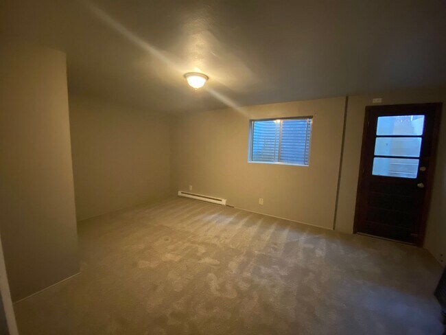 Building Photo - 3202 Sumac Street
