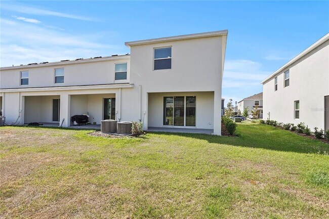 Foto del edificio - 33055 Tulip Petal Ln