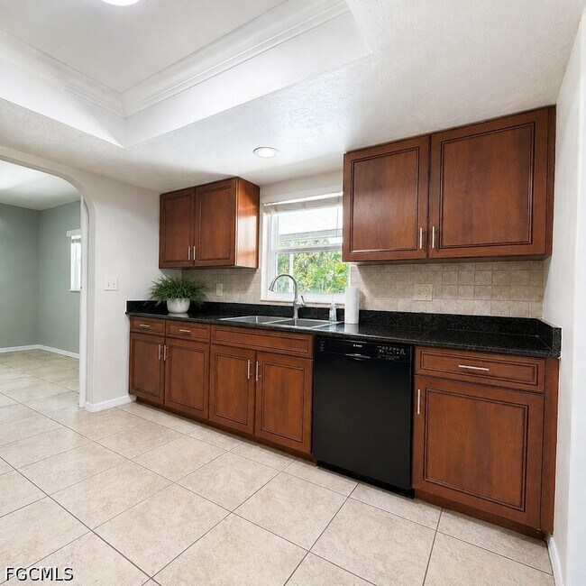 Foto del edificio - 124 SE 27th St