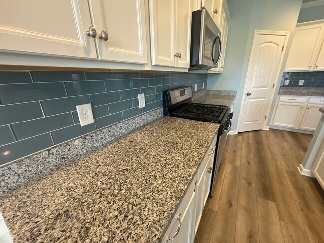 Foto del edificio - 78 Violetear Rdg