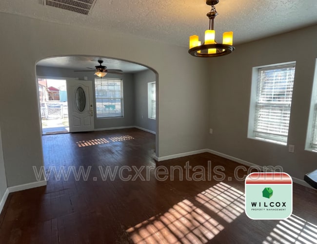 Building Photo - 115 N Wall Ave