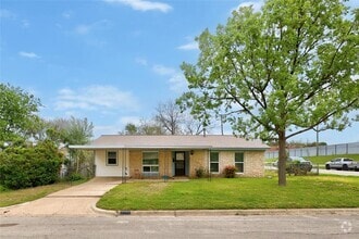 Building Photo - 2713 Friar Tuck Ln
