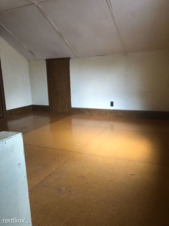 Foto del edificio - 919 Bedford St
