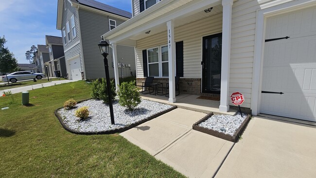 Building Photo - 1547 Mariners Ct
