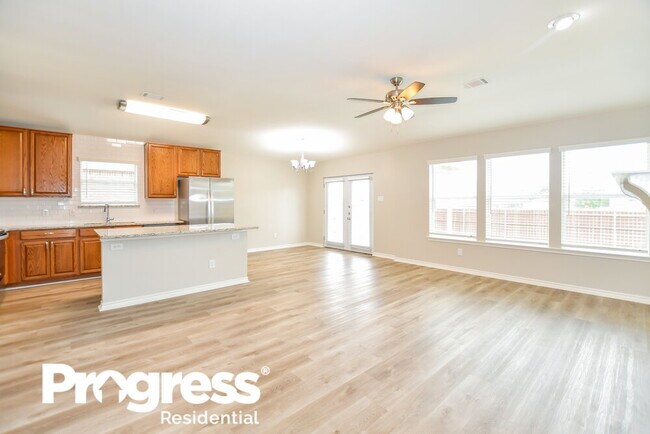 Building Photo - 204 Independence Tr
