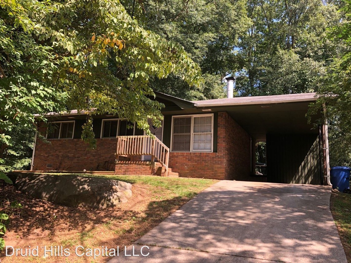 Foto principal - 3 br, 1 bath House - 929 Cone Rd
