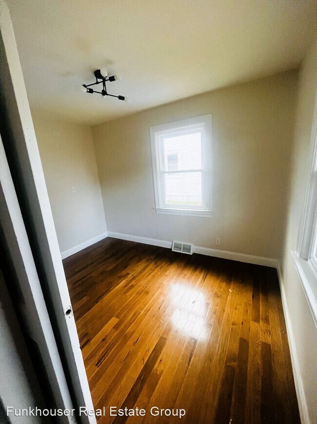 Building Photo - 3 br, 2 bath House - 925 Bridge Avenue