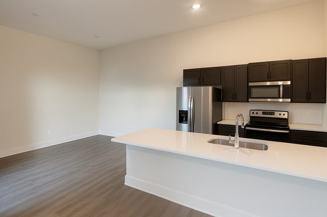 Building Photo - 11655/57 Harry Ct