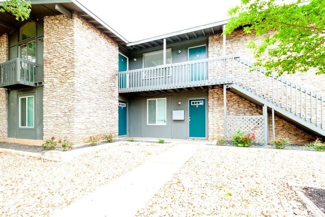 Foto del edificio - 2506 Manor Cir