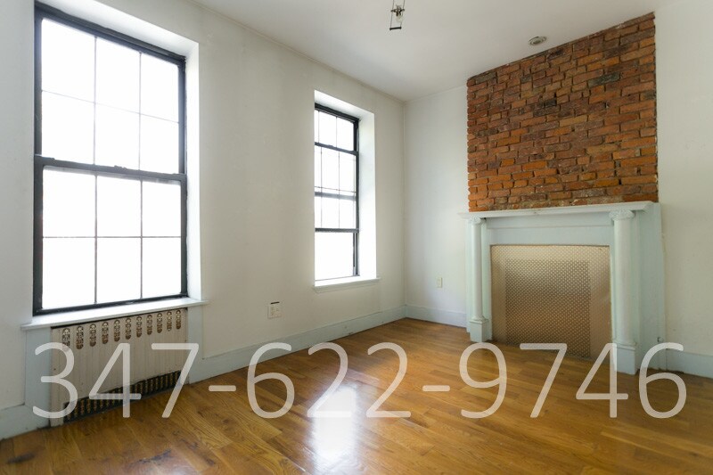 Primary Photo - 1420 Putnam Ave