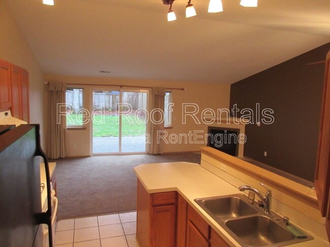 Foto del edificio - 17019 Spanaway Loop Rd S