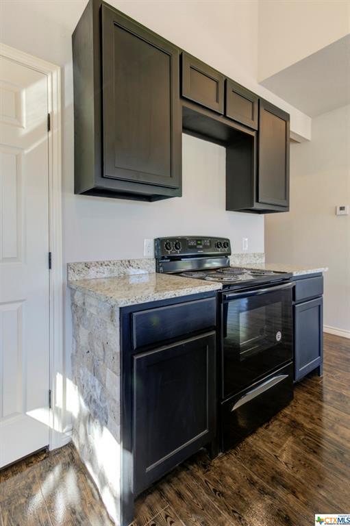 Building Photo - 1469 Whispering Hills Dr