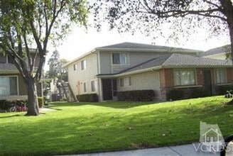 Building Photo - 2631 Anchor Ave