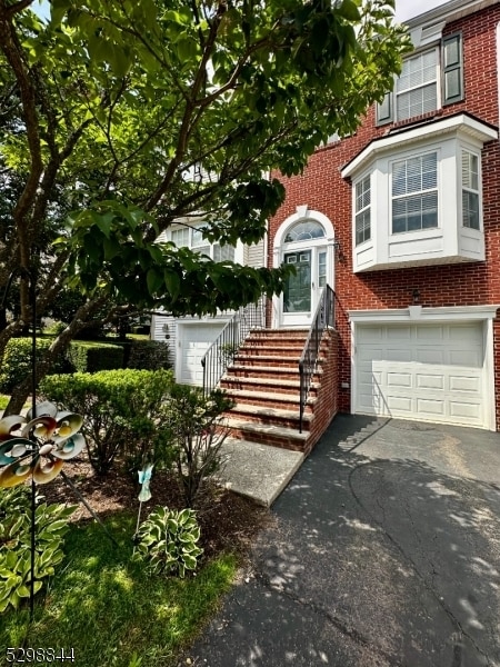 Building Photo - 201 Swathmore Dr