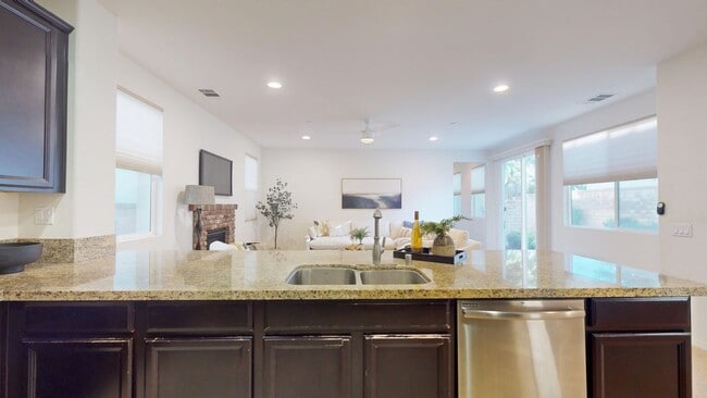 Building Photo - 28620 Vista Del Rio Dr