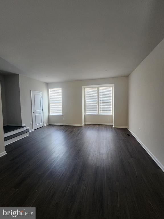 Building Photo - 154 Seldovia Dr