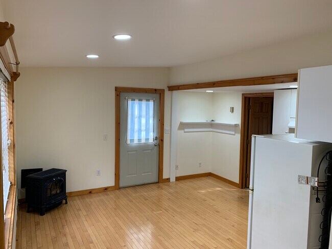 Looking toward entrance door - 37 Court St