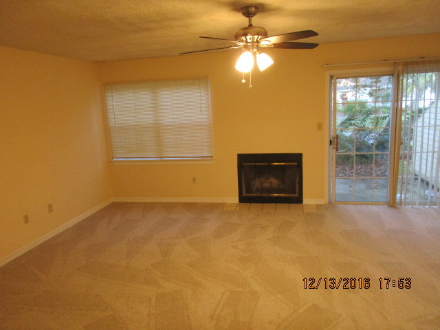 Building Photo - 313 Sunrise Cir