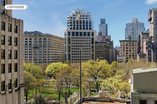 Foto del edificio - 45 E 25th St