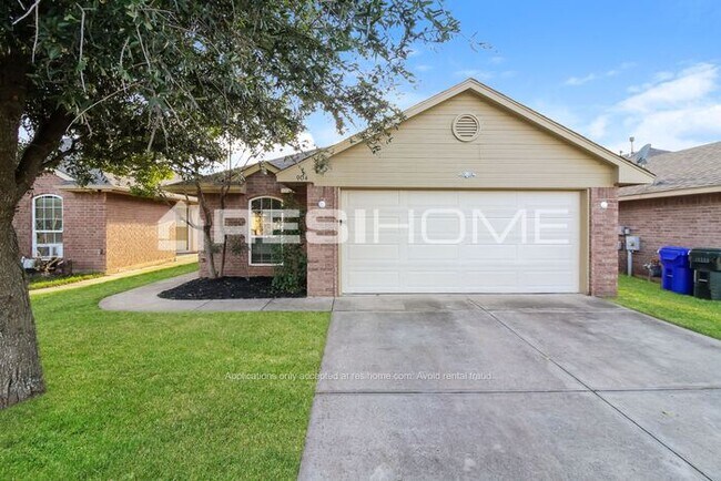 Foto del edificio - COMING SOON! Anticipated move-in ready dat...