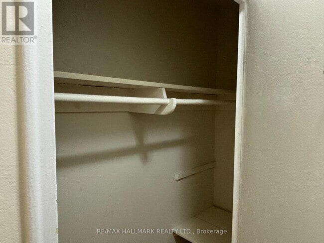 Photo du bâtiment - 134 Lawton Blvd