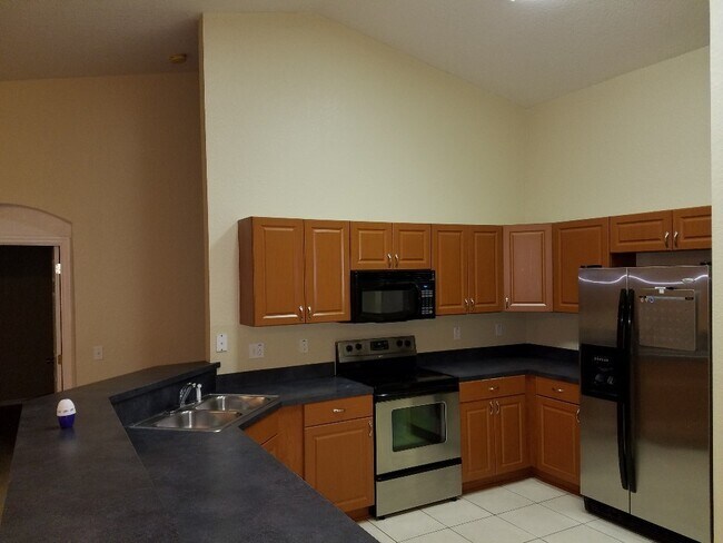 Building Photo - 3480 Hawkin Dr
