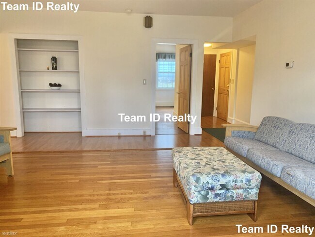 Building Photo - 3 br, 1.5 bath  - 225 Grove St