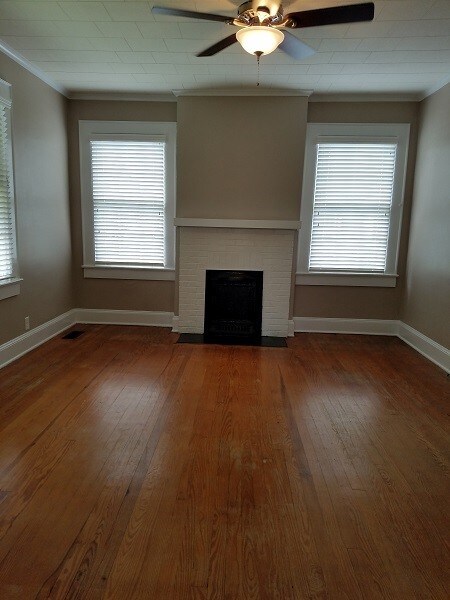 Building Photo - 133 Academy St